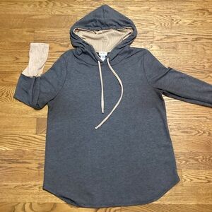 Bibi light weight thermal hoodie. Charcoal Gray. Size XL